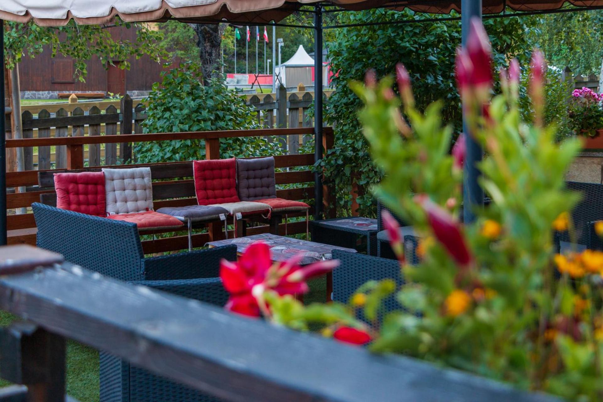 La Val Hotel 2*